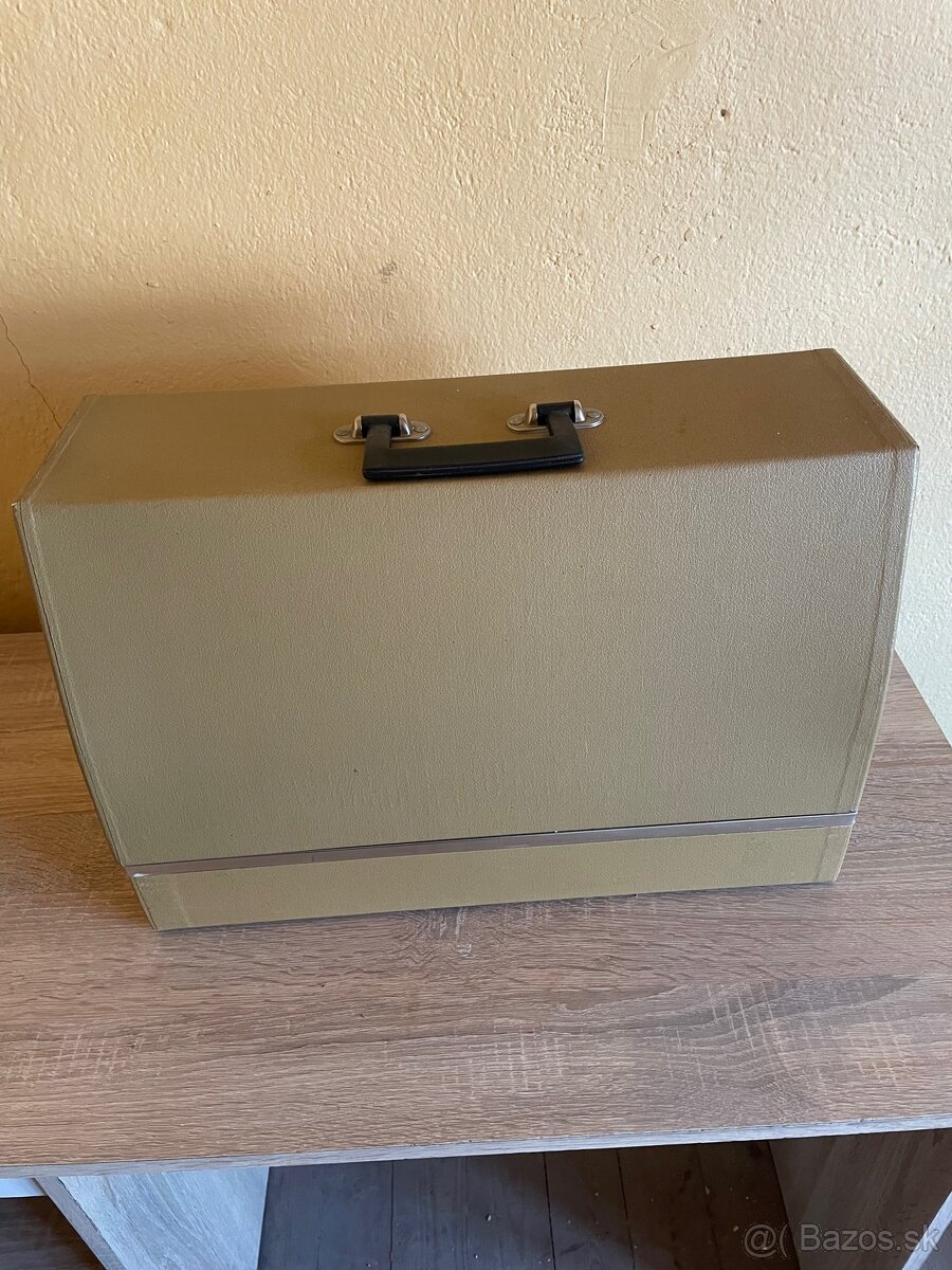 Šijací stroj VERITAS Rubina 1390 + stolík - 3