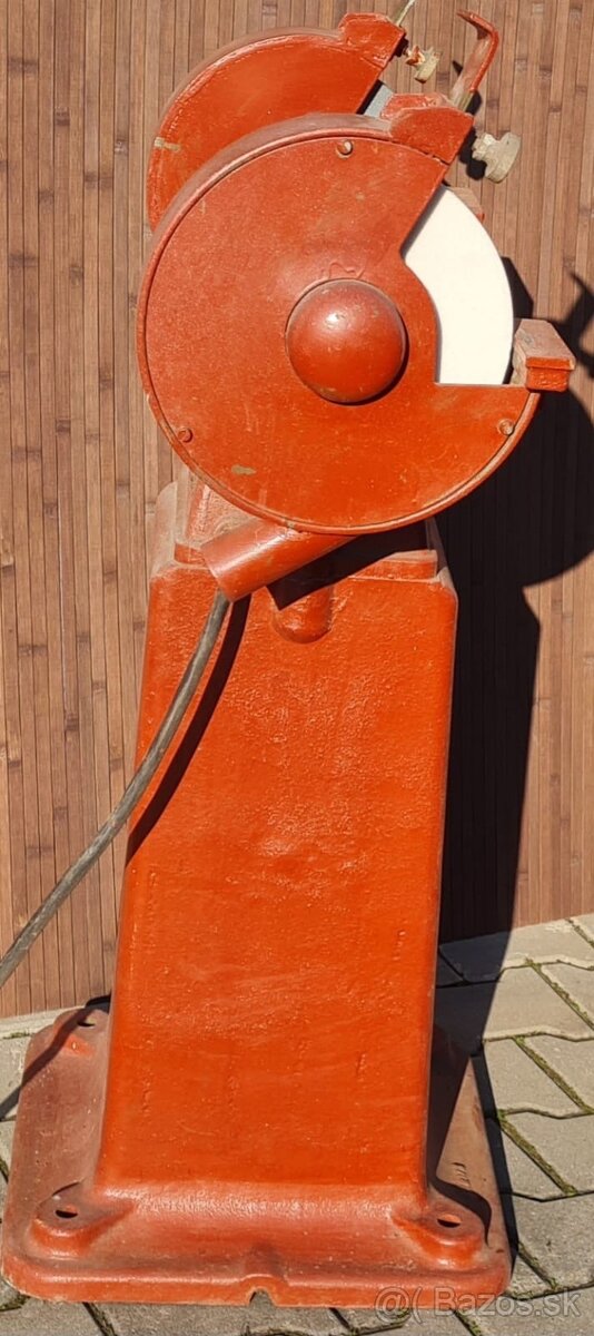 Brúska dvojkotúčová 250 - 3