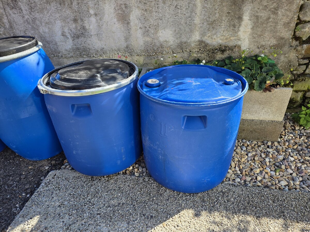 Plastové sudy 150L - 120L - 3
