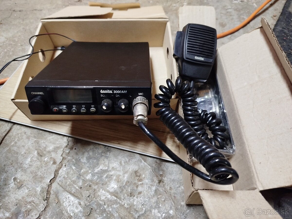 Predám vysielačky DANITA a MIDLAND - 3