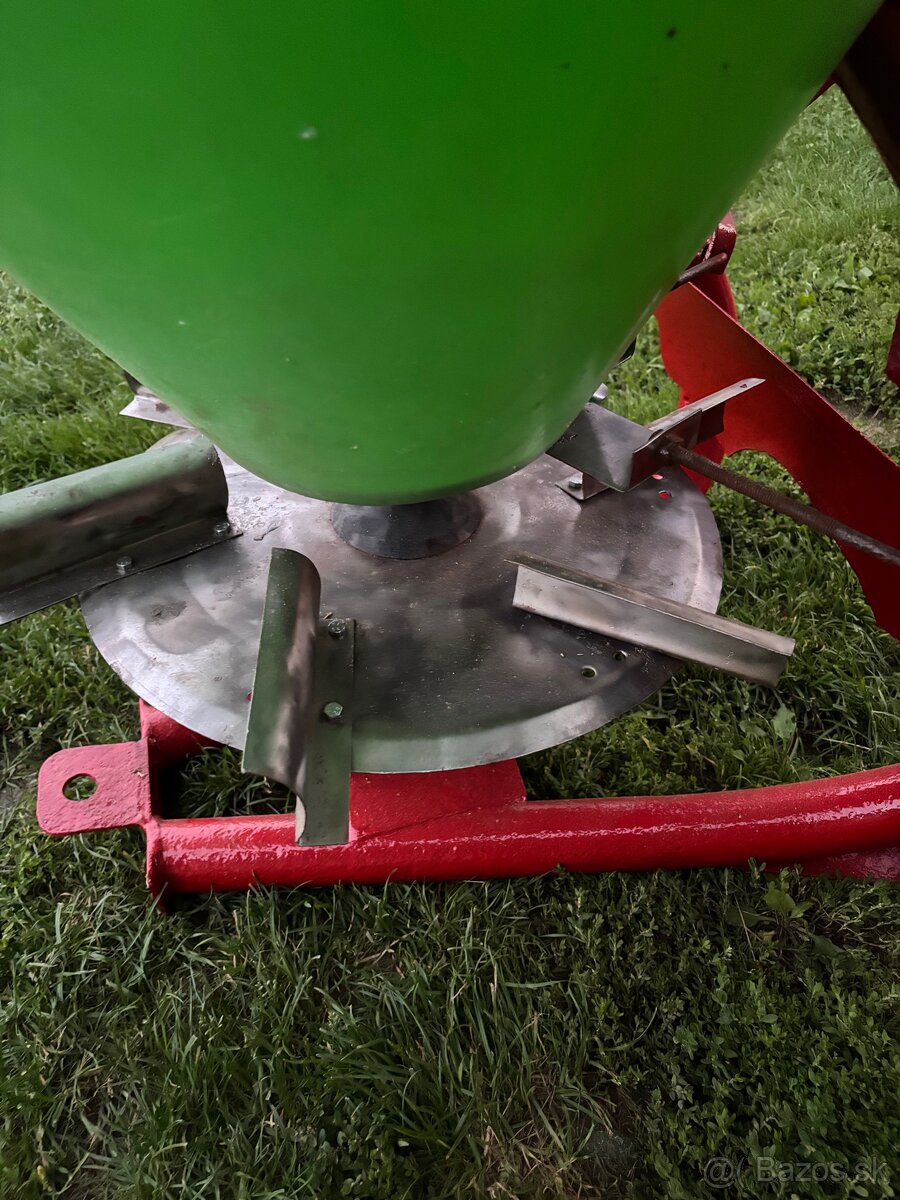 Rozmetadlo umelého hnojivá - 3