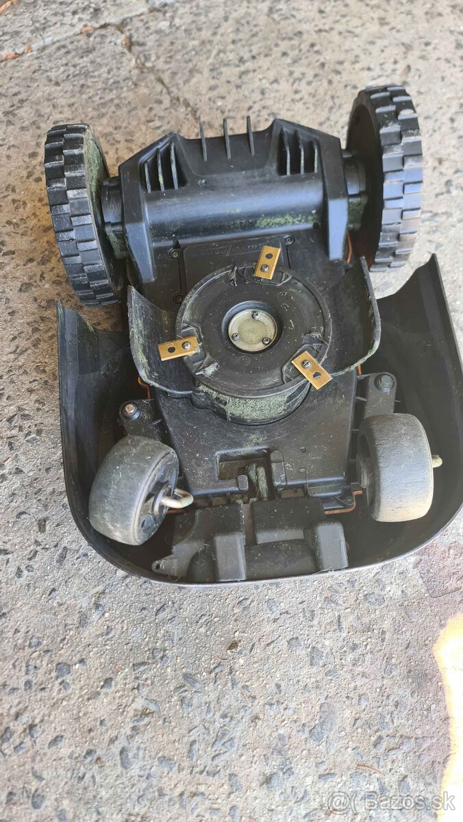 Na predaj robotická kosačka landroid Worx WG794E - 3