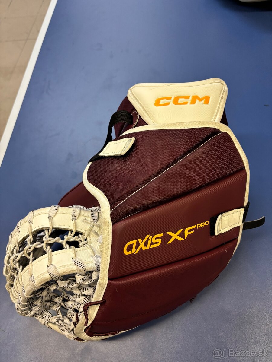 CCM AXIS XF PRO brankársky set - 3