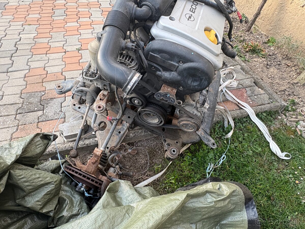 Opel Astra 1.4 16v 66kw 2000 motor - 3