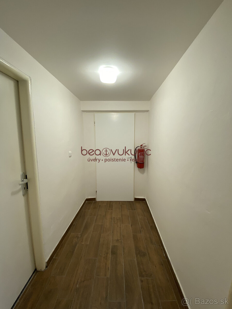 NA PRENÁJOM - obchodné priestory v centre Košic - Hlavná uli - Widok 3