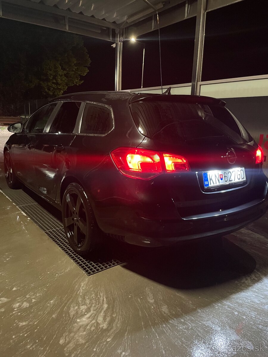 Opel Astra J - 3