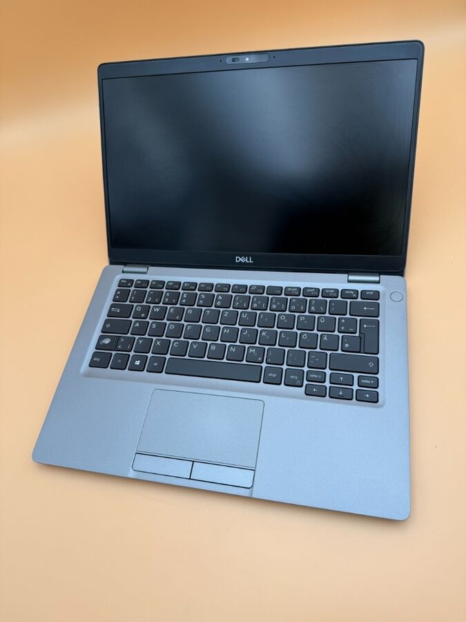 Dotykový notebook Dell Latitude / i5 10310U / 16GB RAM - 3