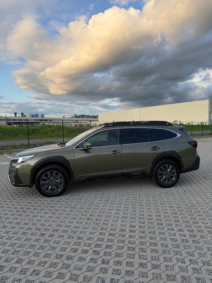Subaru Outback 2.5i Adventure Lineartronic - 3