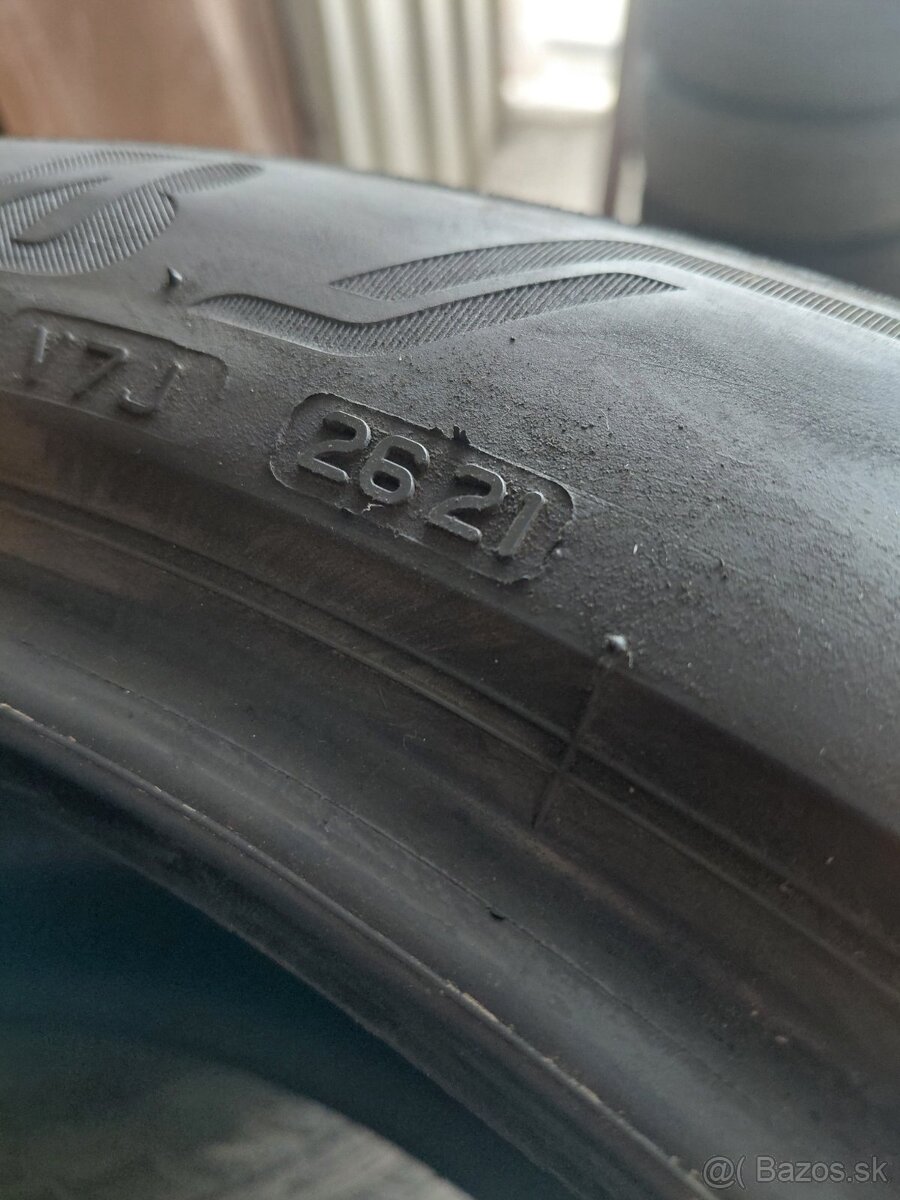 Bridgestone 285/40 R21 - 3