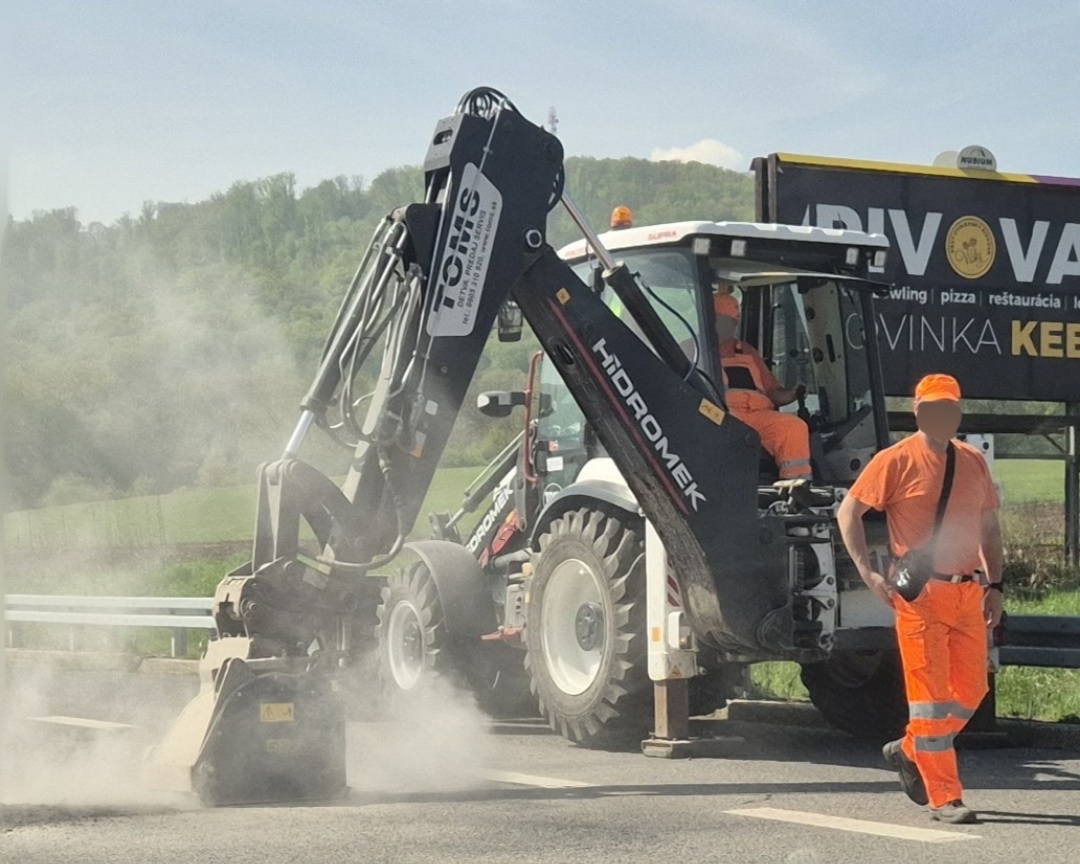 HIDROMEK HMK 102B SUPRA – PREDVÁDZACÍ STROJ, DO 50 MTH - 3