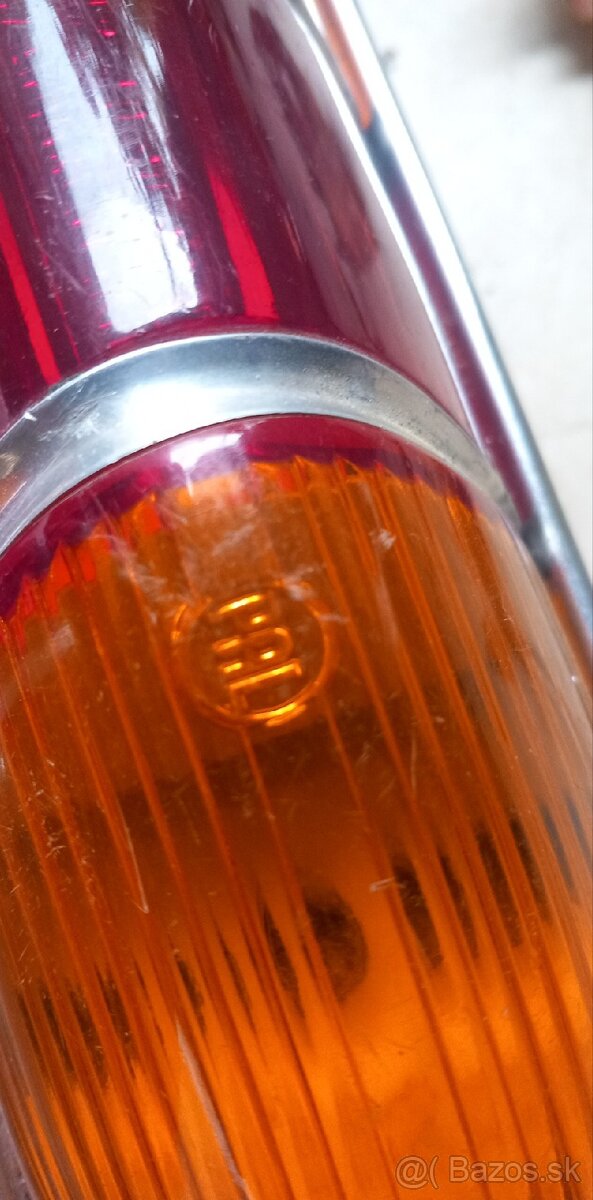 Zadné svetlá autobus Škoda 706 RTO/Tatra 603 - 3