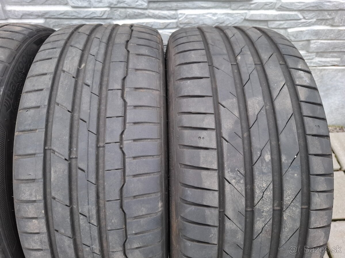 Dvojrozmer 255/35 R19 + 225/40 R19 letné pneumatiky Hankook - 3