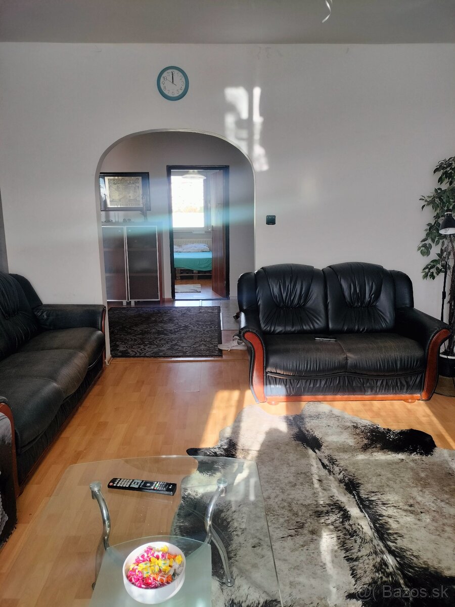 Predaj 3-izbový byt na KVP - 3