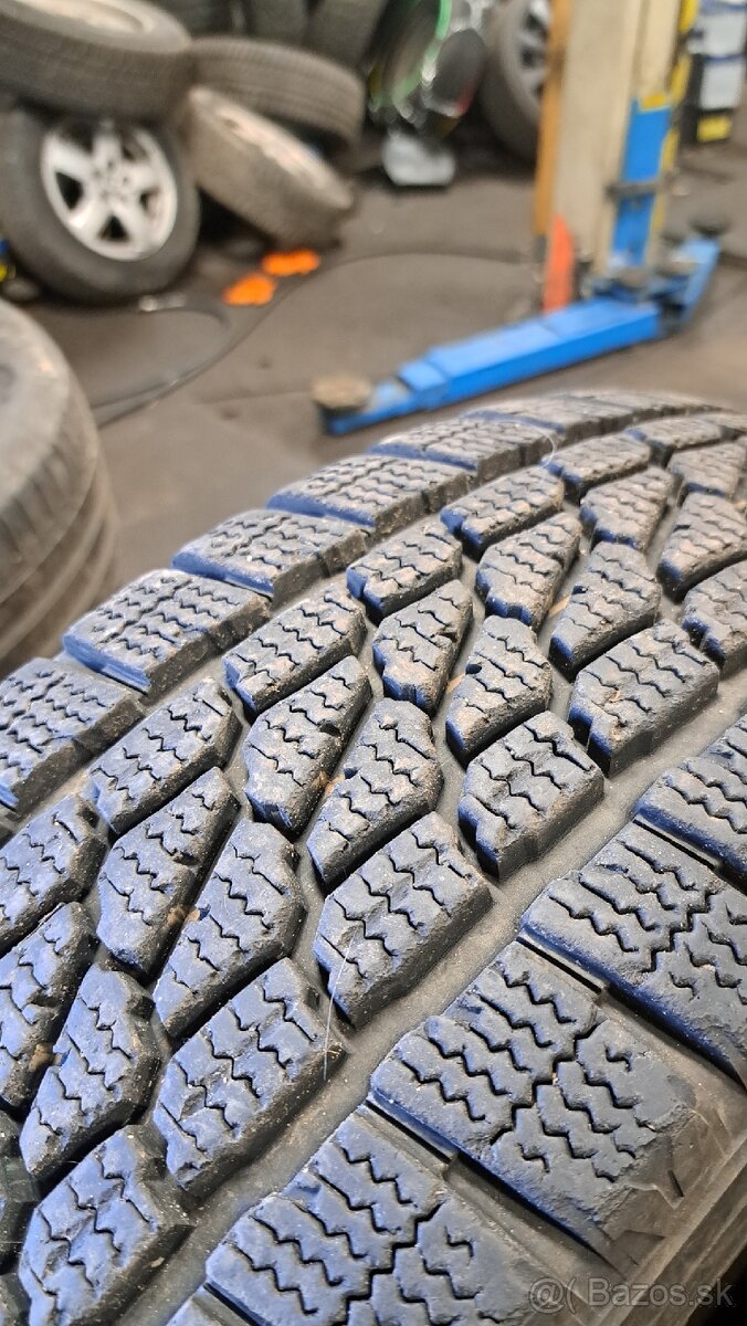 zimne 205/65/16C - 3