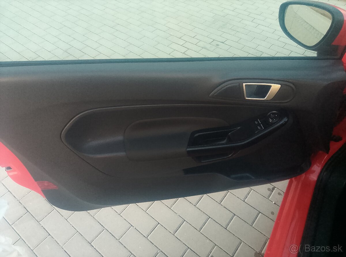 Ford Fiesta 1.25 2015 lift - 3