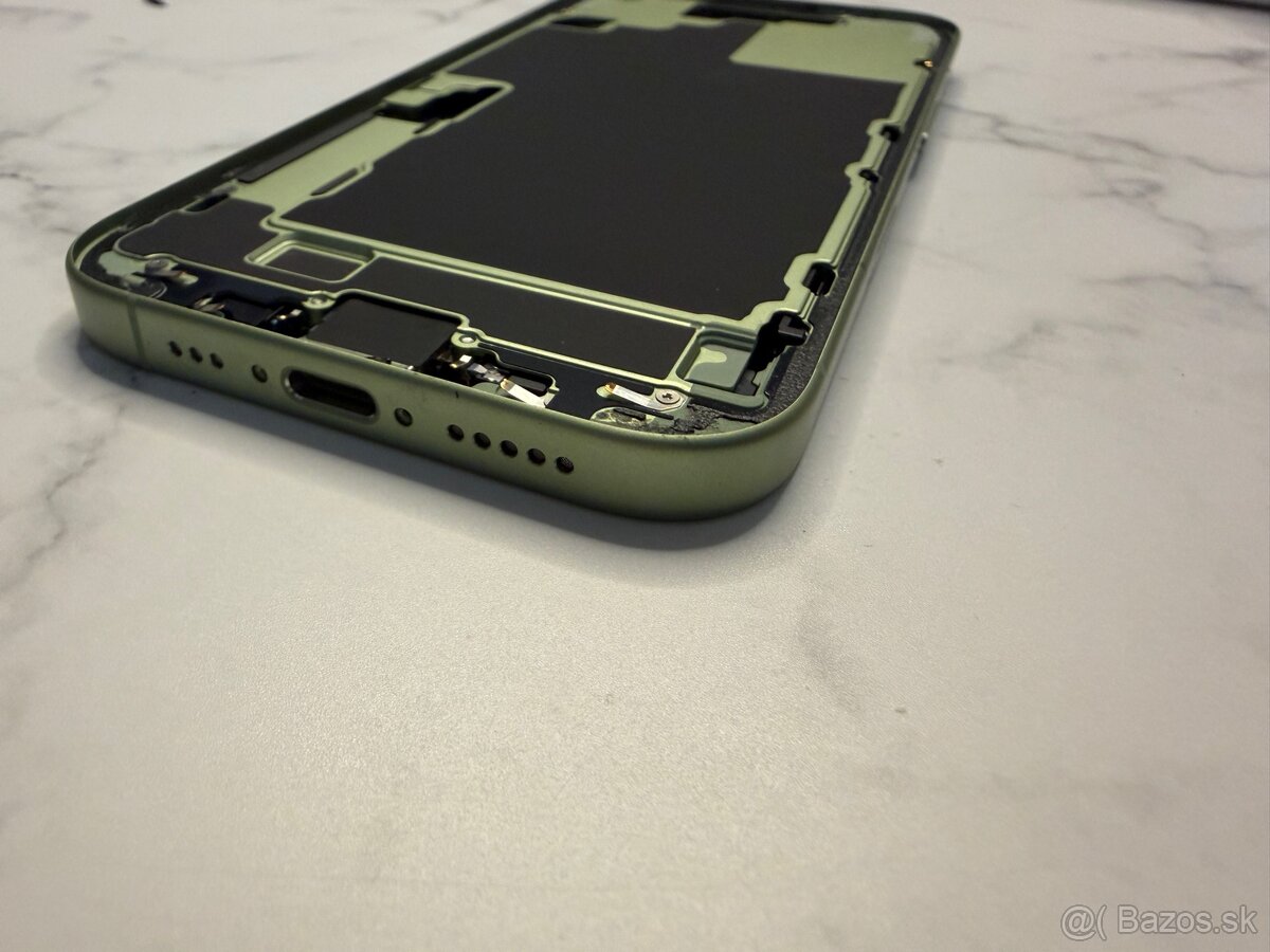 Ram pre iPhone 17 - Green - 3