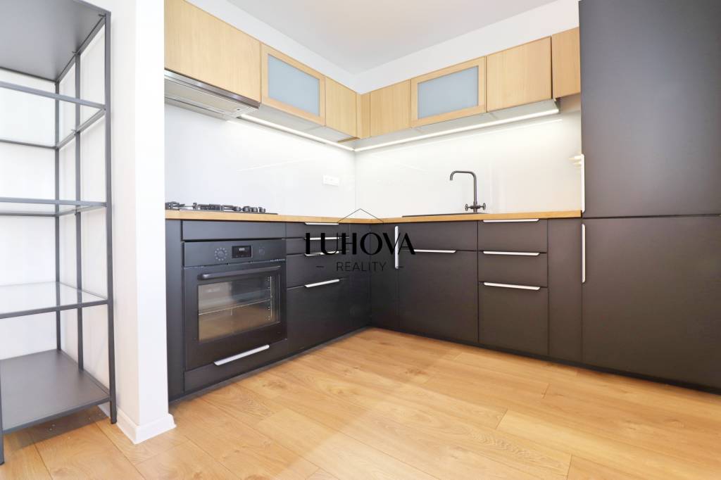 Tehlový 3-izbový byt v TOP lokalite Trenčína - 3