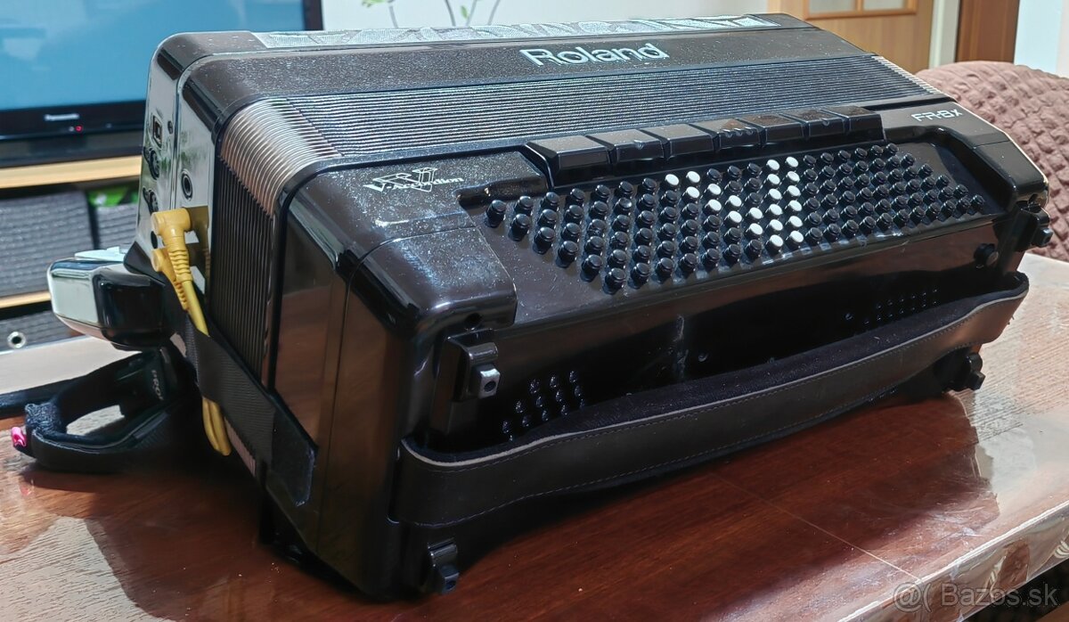 PREDÁM špičkový Roland FR-8X + vlastné sety (Zľava 2300 €) - 3
