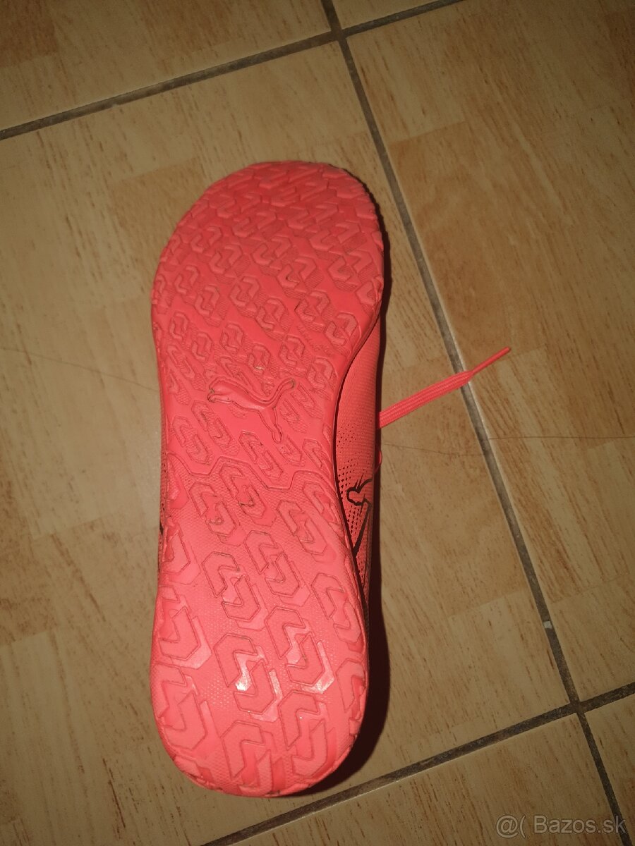 Predam tenisky halovky zn.Puma - 3
