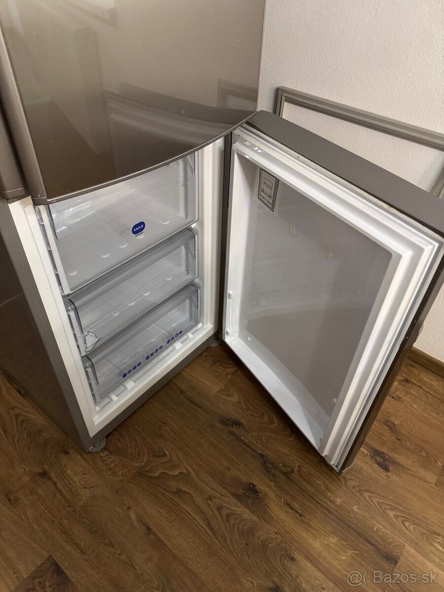 Predam chladnicku Whirpool - 3
