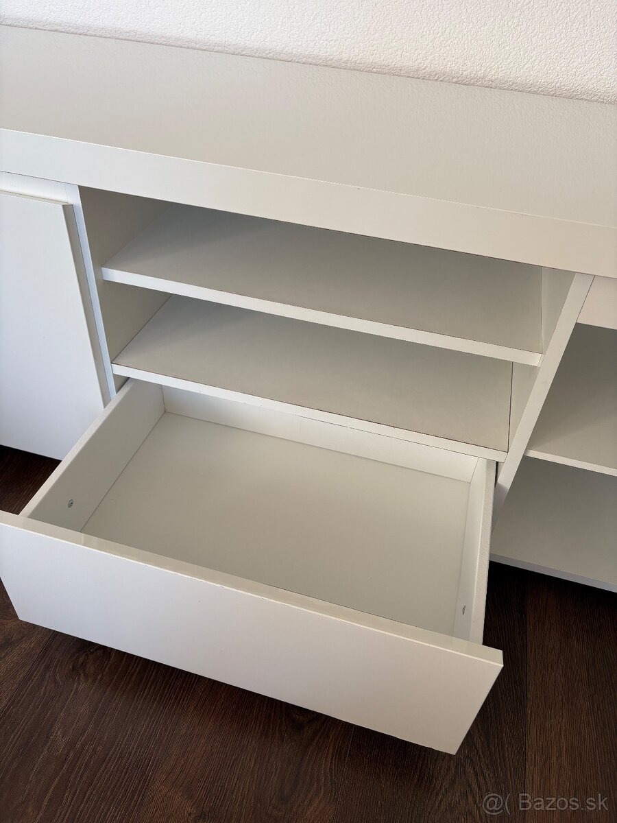 Biela lesklá skrinka - 3