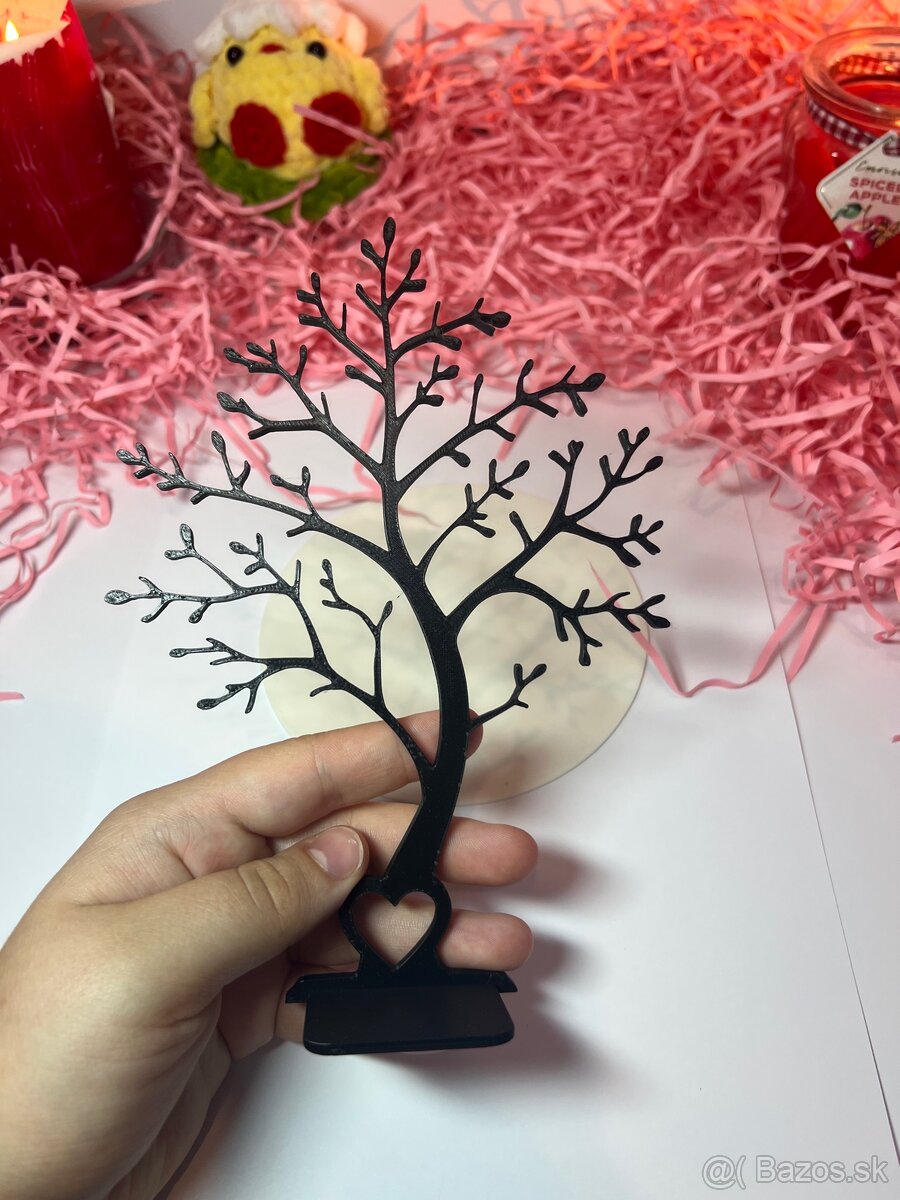 3D stromček srdcom - 3