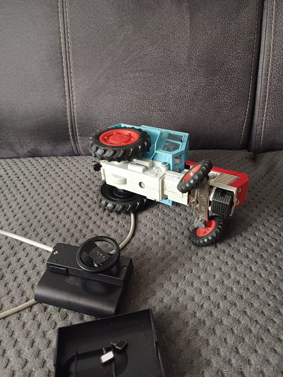 Predám traktor kdn - 3