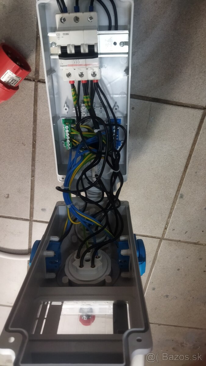 Zásuvková rozvodnica SEZ DK ROS5/x-15 - 3