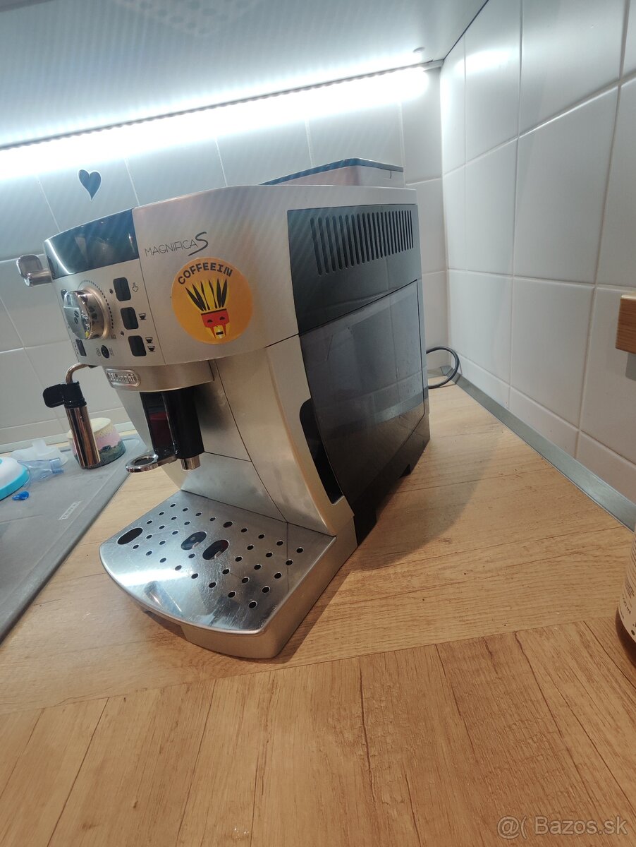 De'Longhi Magnifica S - 3