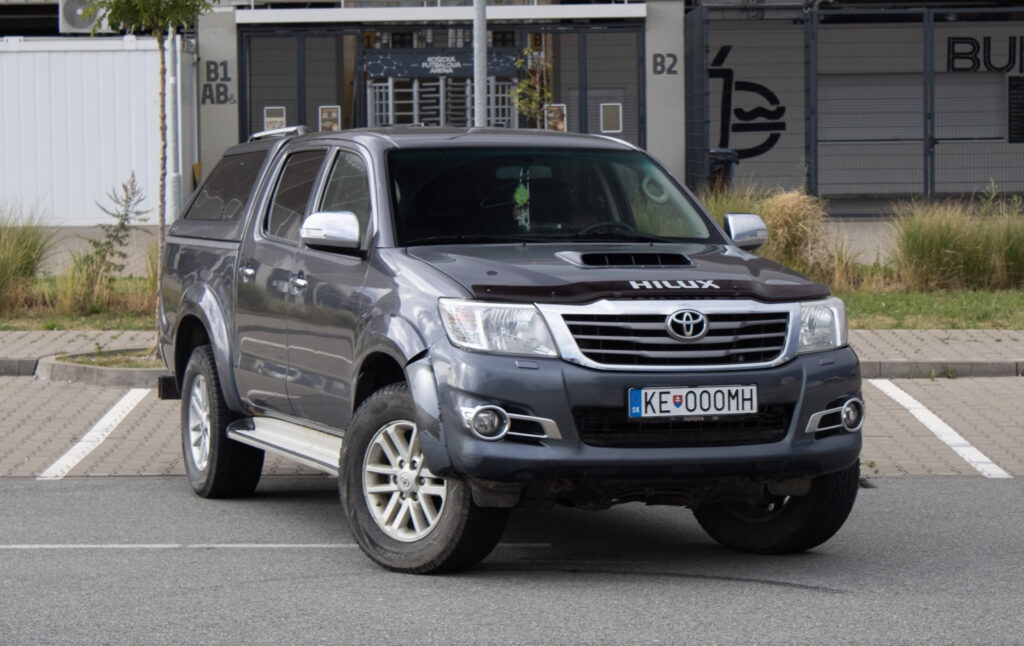 Toyota Hilux z roku 2014 - 3