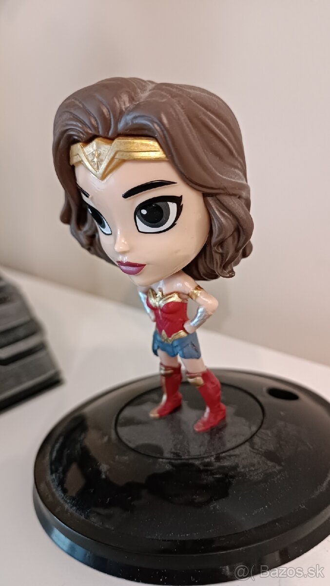 Model Hulk ( a figúrka Wonder Woman ) - 3