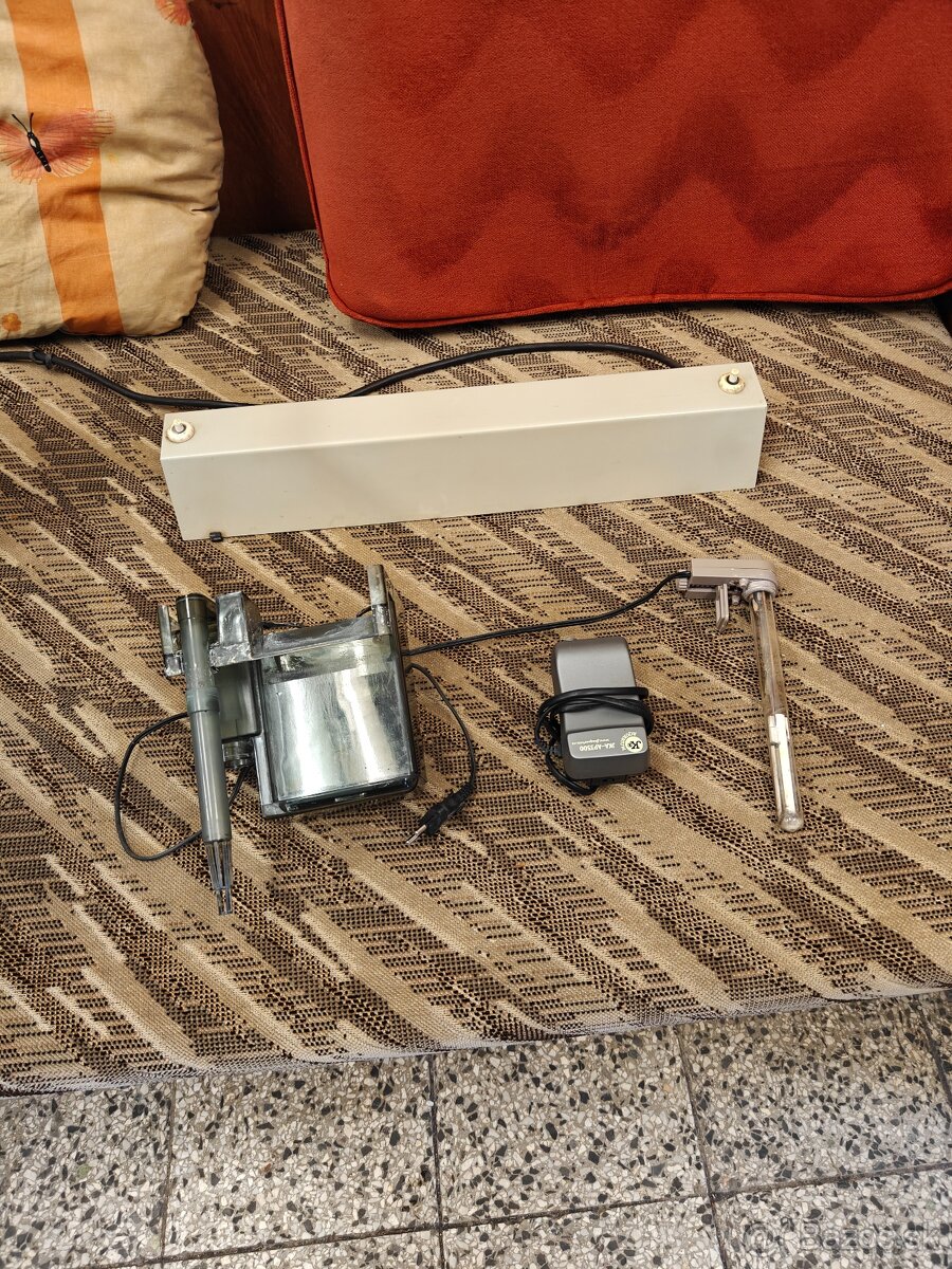 Akvárium + prislusenstvo - 3