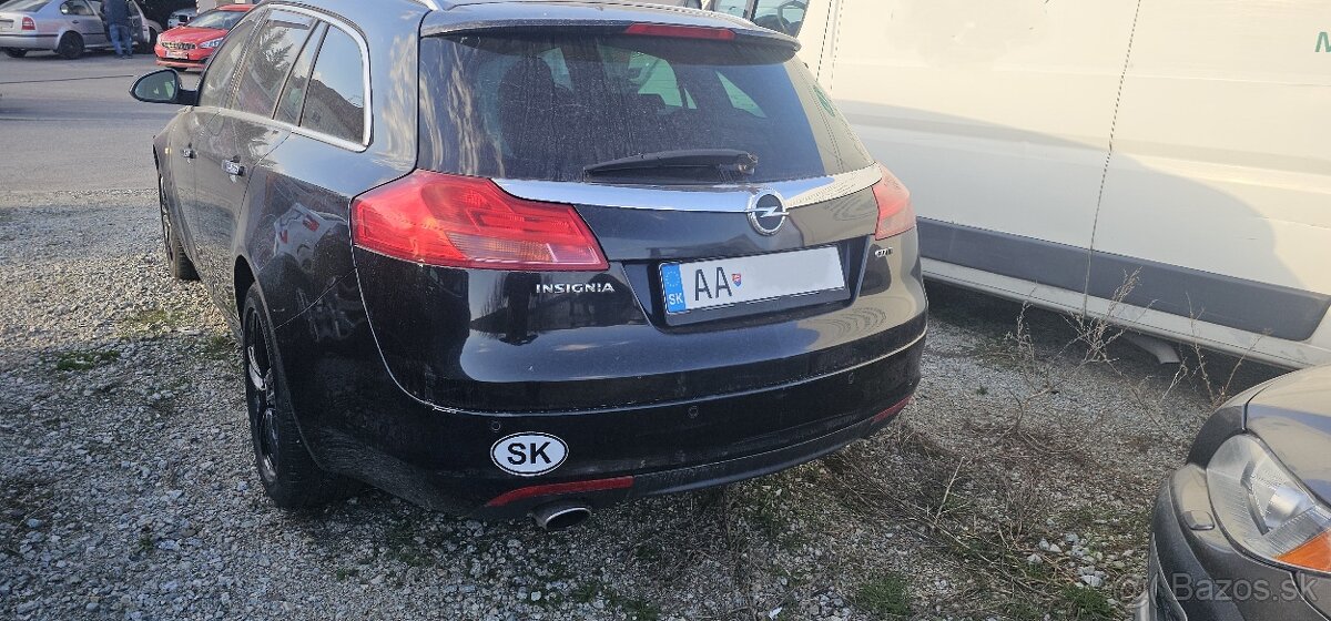 Opel Insignia CDTI 2,0 automat 118kW 2010 - 3