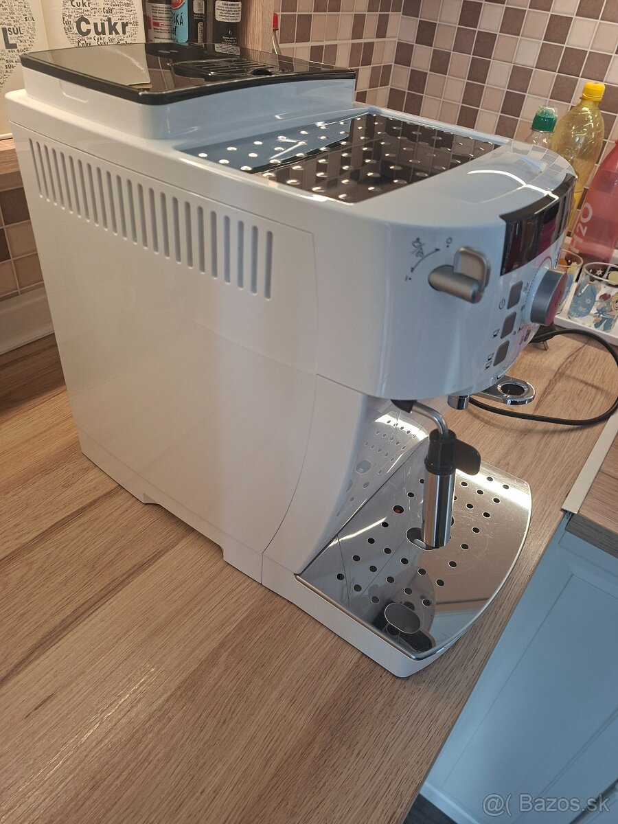 De'Longhi DeLonghi ECAM 22.110 W - 3