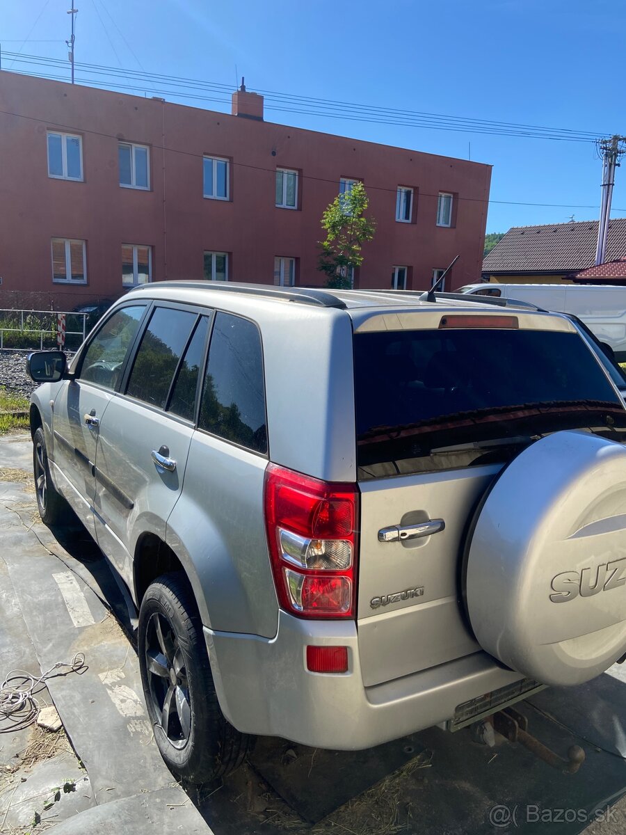 Suzuki Grand Vitara - 3