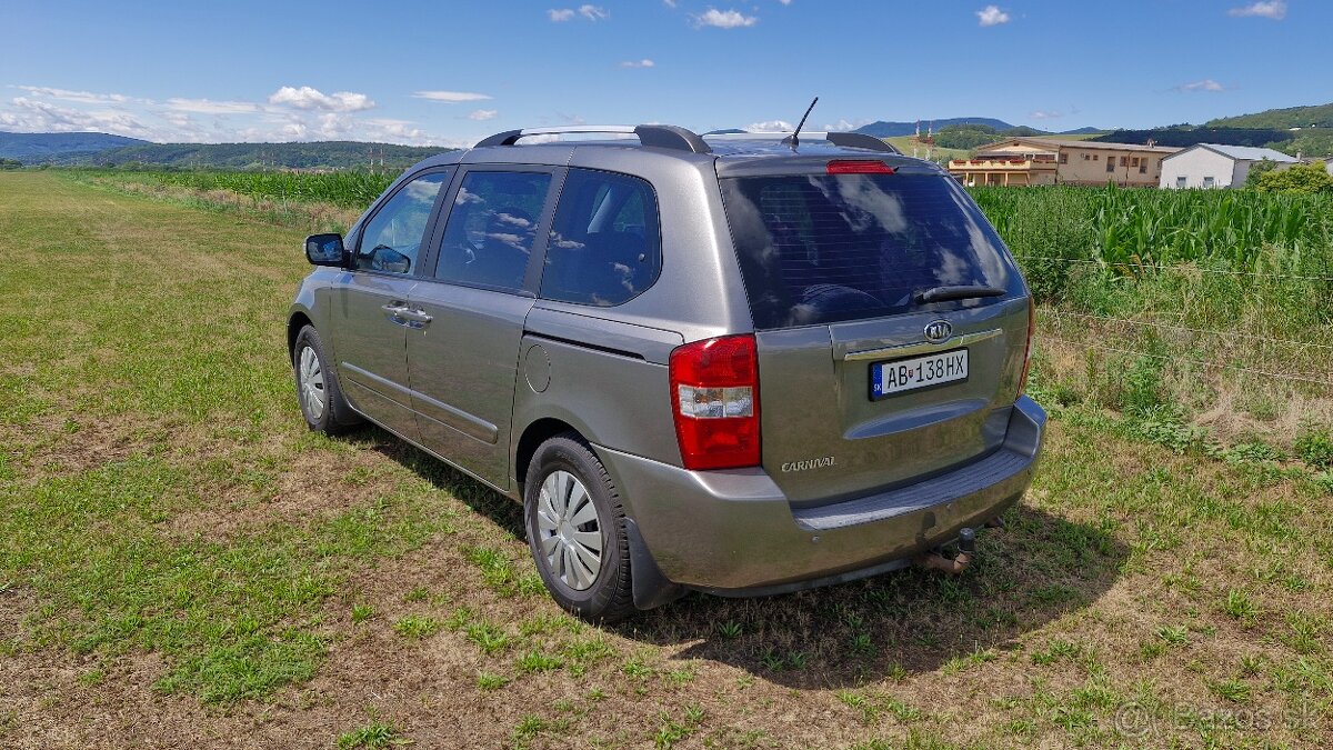 Kia Carnival 2,2 CRDI - 3