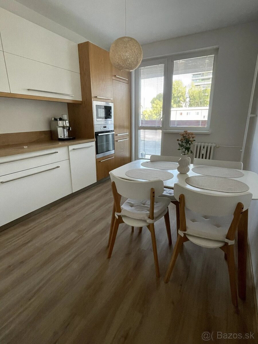 PRENÁJOM – veľký 2iz byt na Nivách – foto 3