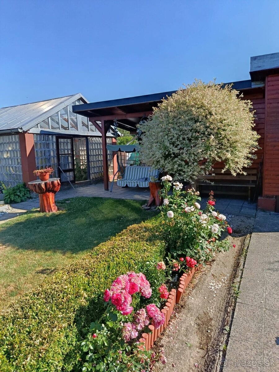 Záhrada s chatkou - 3