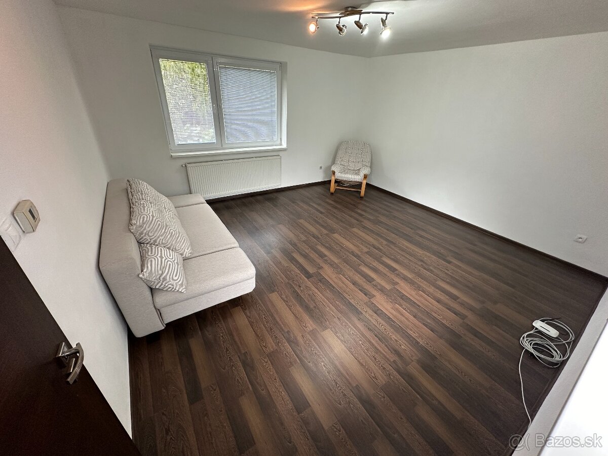 1 izbový byt v rodinnom dome - 3