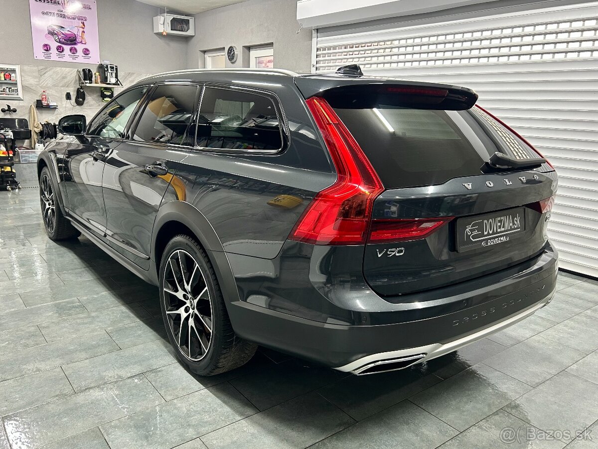 VOLVO V90 CROSS COUNTRY D4 AWD, 4x4, 2.0 D, 140KW/190PS,2020 - 3