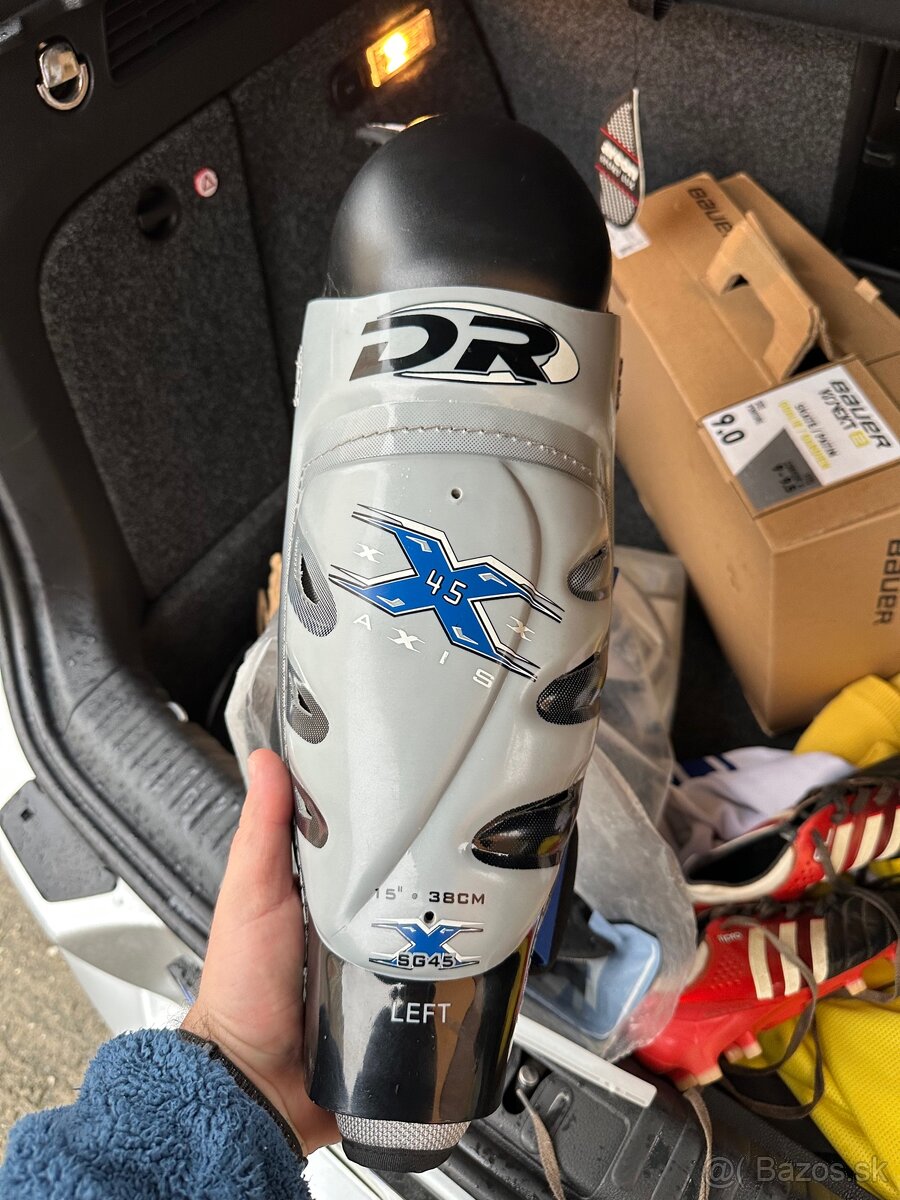 Hokejove holene nove - 3