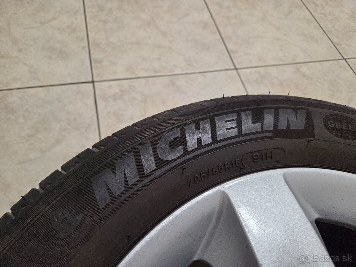 r16 KIA originál - 3