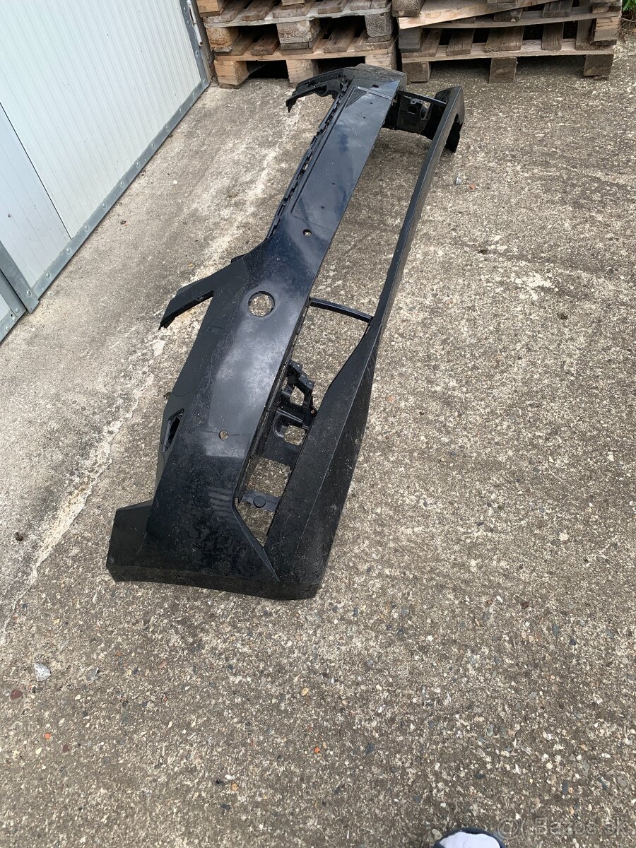 predni naraznik skoda superb 3 III 3v0 6xpdc cerny - 3