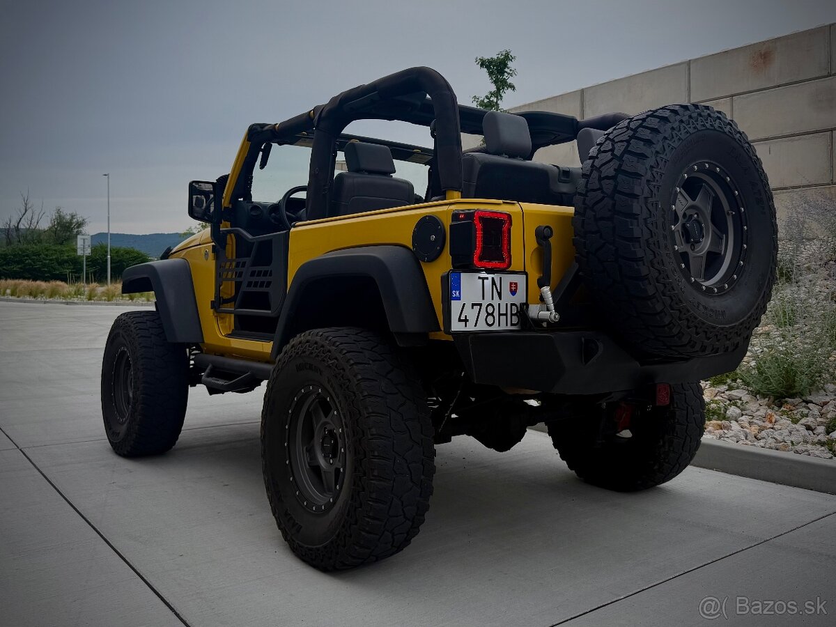 JEEP WRANGLER 3.8l - 2 DOOR YELLOW - Možná výmena