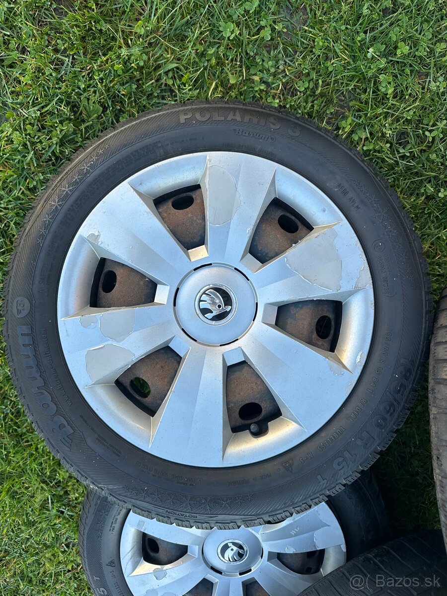 4× zimné 185/60 R15 na plechových diskoch Škoda - 3