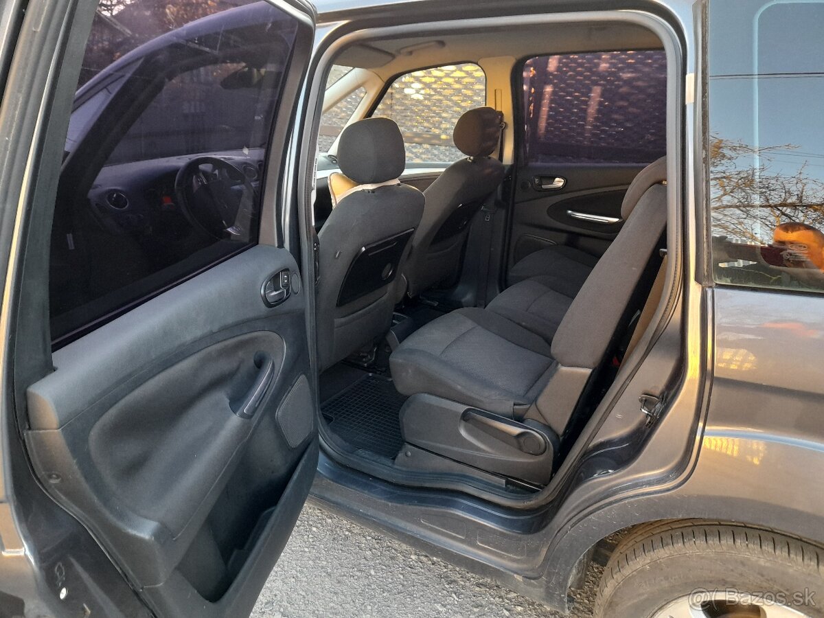 Predám Ford Galaxy 2009 7 miestny - 3