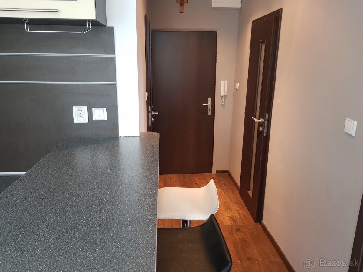 Prenájom 1-izbového bytu - 3