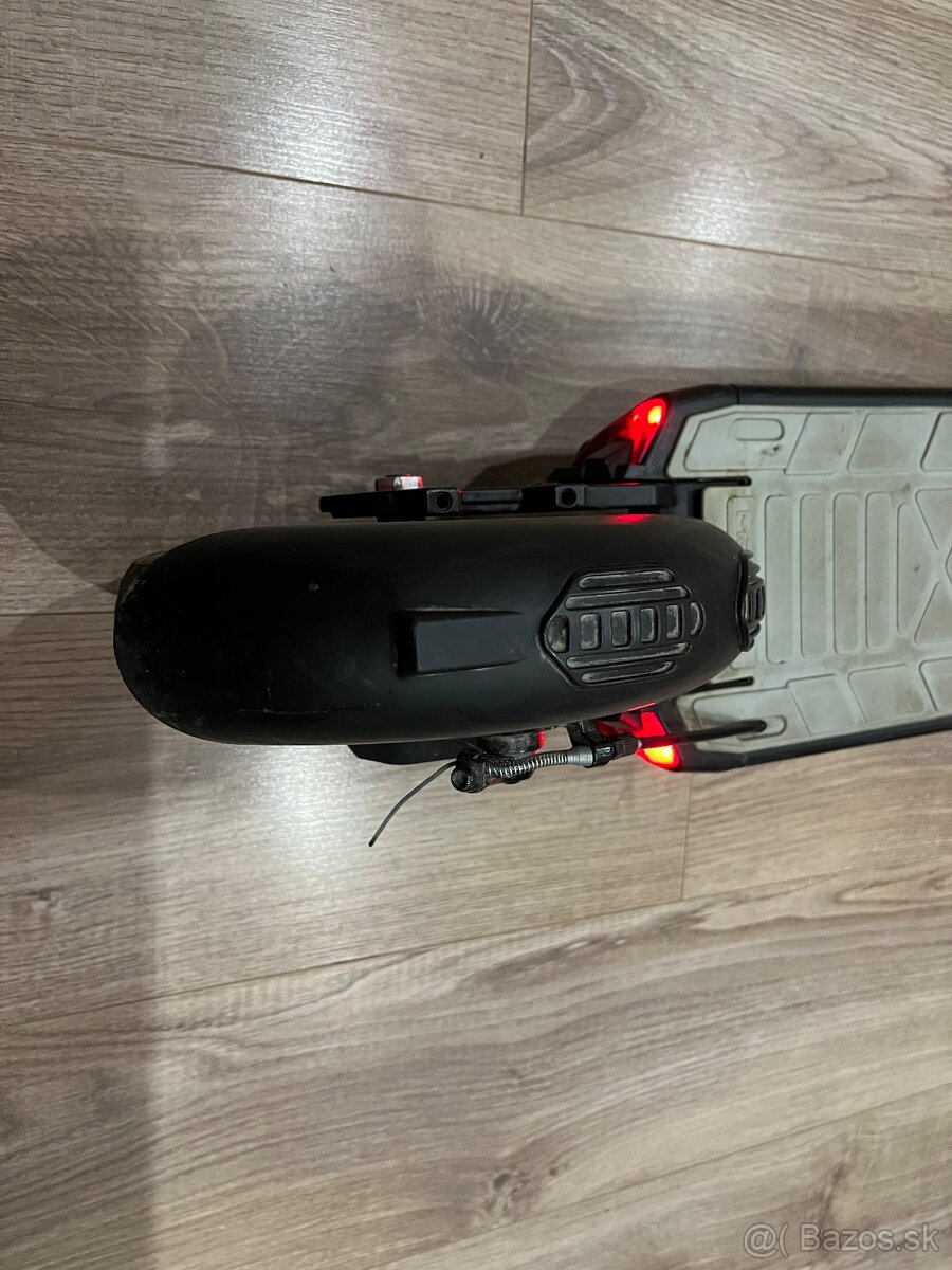 Predám elektrickú kolobežku Kugoo M2 pro - 3