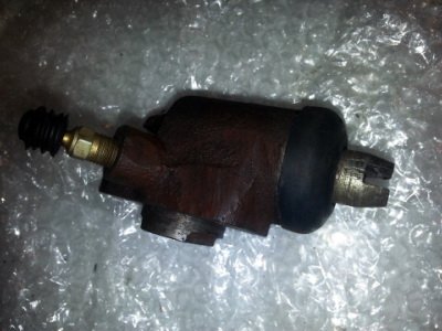 Brzdový budon, Obloženie, brzdový valček - 3