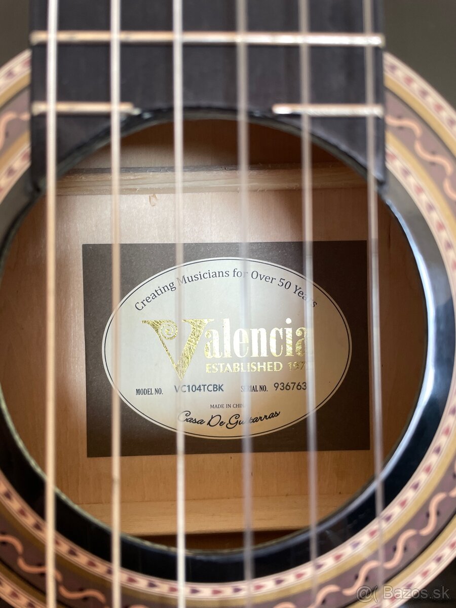 gitara Valencia + stojan, ladička, kapodaster – ako nová - 3